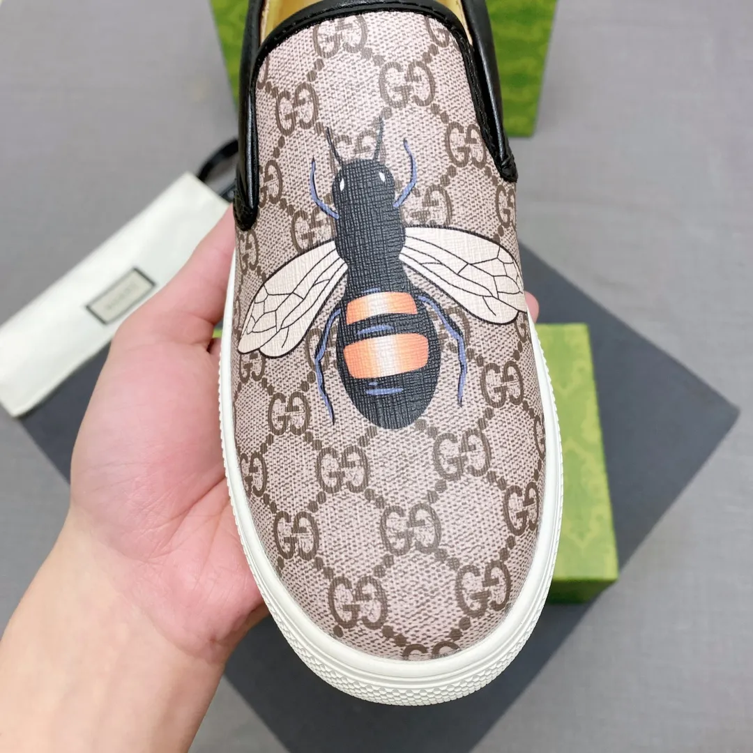 p360 The official website synchronizes the 1:1 replica🇮🇹🇮🇹"GUCCI"🔍🔍for sale at the men's 2025 counter simultaneously, 1:1 large G font, high-end 3D pattern, fashionable and casual, comfortable and breathable personality, the first choice for trendy men, imported sheepskin lining, comfortable, breathable and fashionable Trendy, a must-have for trendy men, soles: Original soles specially provided by the original factory, exclusive movable molded soles are super comfortable, original factory goods, 🔍🔍high quality, you can enter and leave the counter at will, 38-44, (45 can be customized, non-returnable or exchangeable) available from stock, you deserve it No. 005